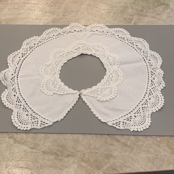 Double Lace Crocheted White Collar - Picture 1 of 6